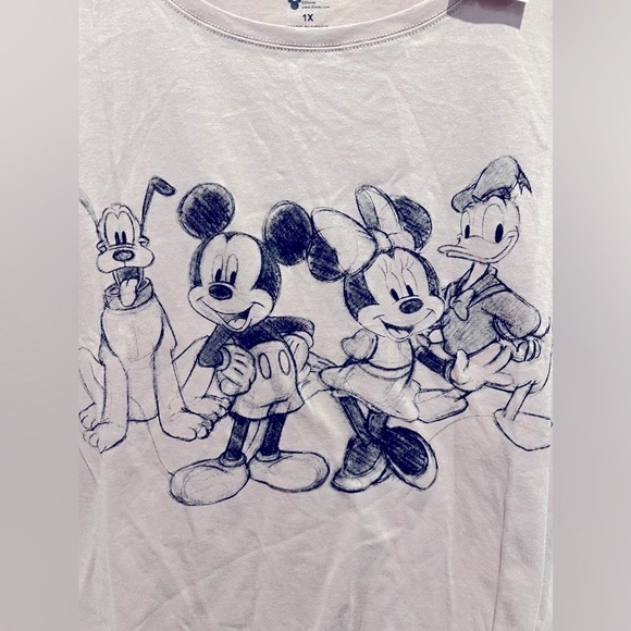 B4.55 NWT Plus Size Disney Mickey Mouse and Friends Sketch Tee 1X - Picture 2 of 5
